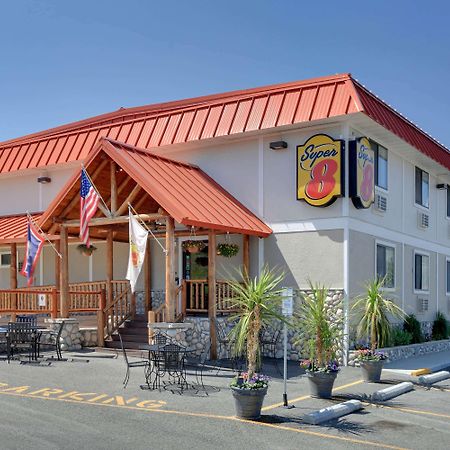 科迪速8酒店 外观 照片